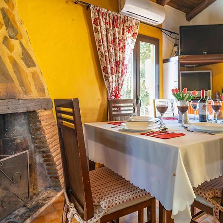Amazing Cottage In Algatocin With Kitchen Екстериор снимка