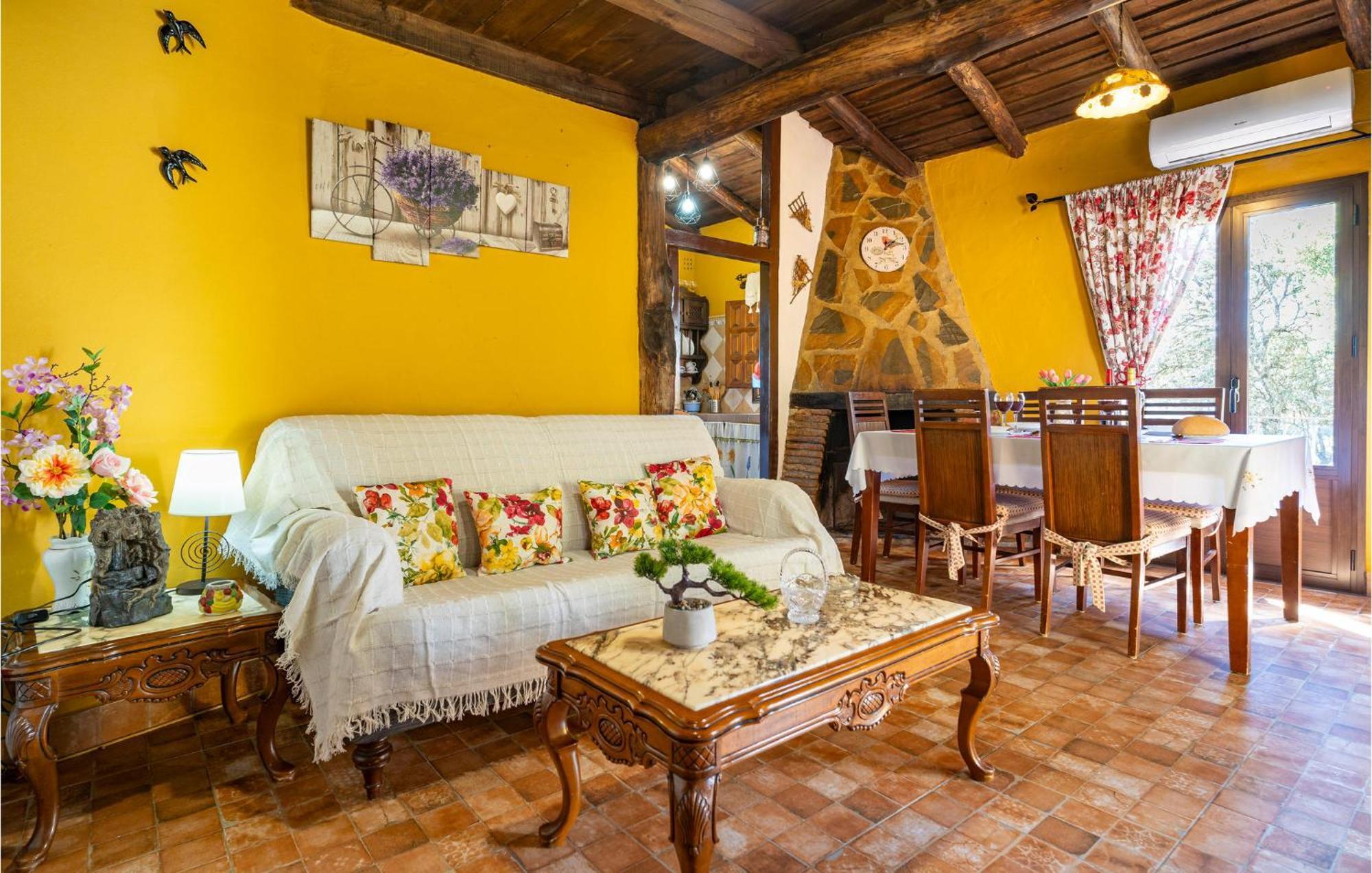 Amazing Cottage In Algatocin With Kitchen Екстериор снимка