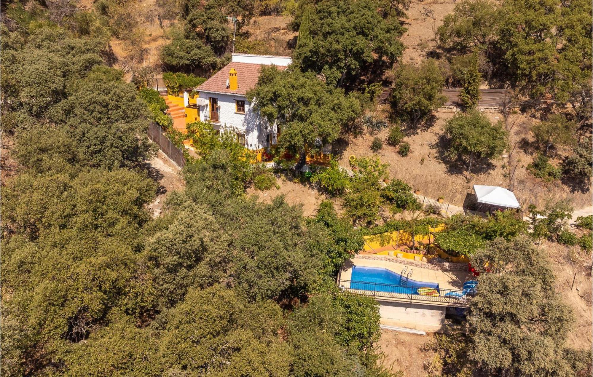 Amazing Cottage In Algatocin With Kitchen Екстериор снимка